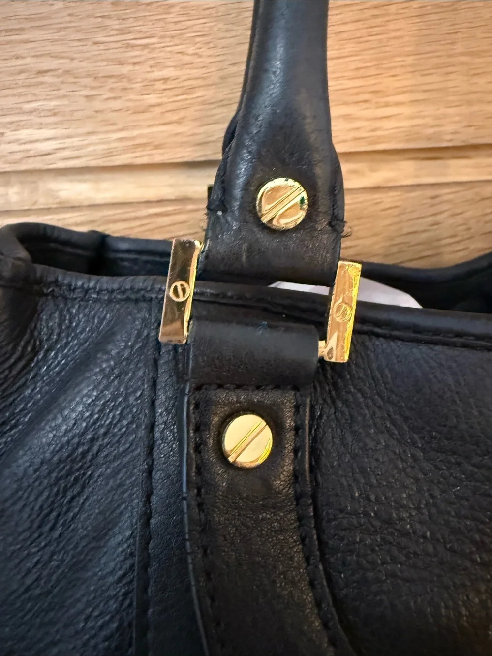 Tory Burch Amanda Hobo Bag Black Pebbled Leather Gold Logo Tote Handbag